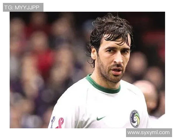 足球防守大师:盘点当今足坛最具影响力的防守球星及其战术特点 足球防守大师:盘点当今足坛最具影响力的防守球星及其战术特点